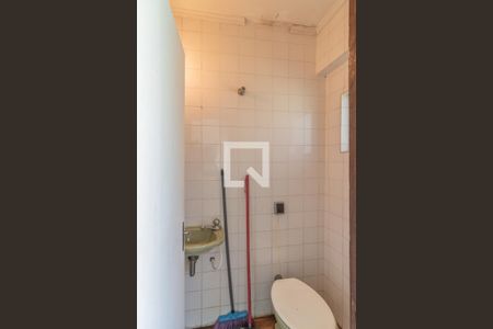 Casa para alugar com 385m², 4 quartos e 4 vagasBanheiro 6