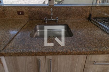 Casa para alugar com 385m², 4 quartos e 4 vagasCozinha 