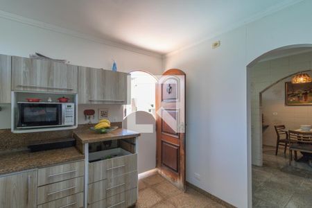 Casa para alugar com 385m², 4 quartos e 4 vagasCozinha