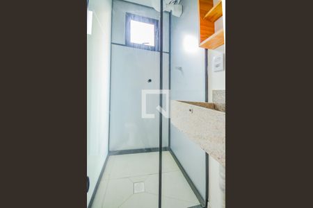 Banheiro de kitnet/studio para alugar com 1 quarto, 16m² em Vila Clementino, São Paulo
