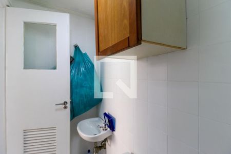 Apartamento à venda com 113m², 3 quartos e 2 vagas Apartamento à venda com 113m², 3 quartos e 2 vagasBanheiro de serviço