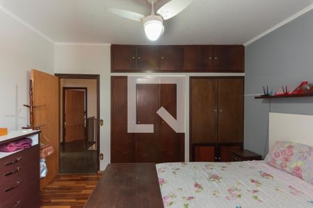 Casa à venda com 200m², 3 quartos e 2 vagasQuarto 1