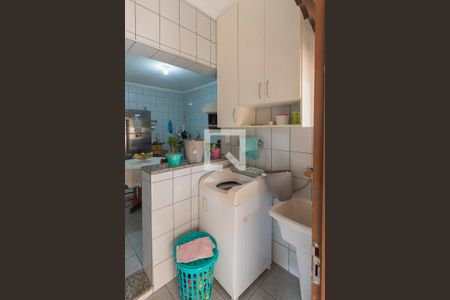 Casa à venda com 200m², 3 quartos e 2 vagasÁrea de Serviço