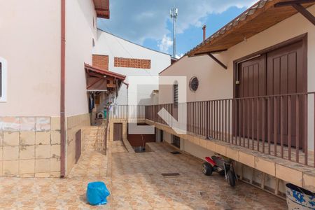 Casa à venda com 200m², 3 quartos e 2 vagasQuintal