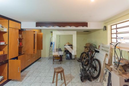 Casa à venda com 200m², 3 quartos e 2 vagasOficina