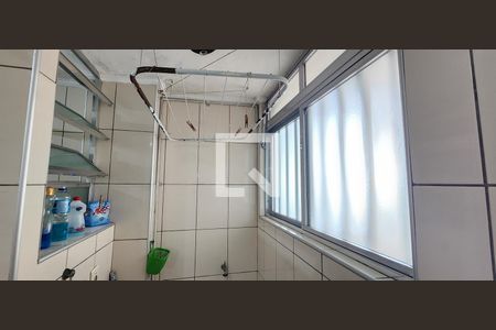 Apartamento para alugar com 64m², 2 quartos e 1 vaga Apartamento para alugar com 64m², 2 quartos e 1 vagaDetalhe da area de serviço