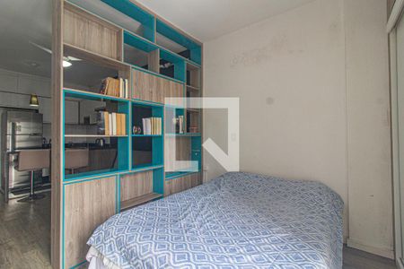 Quarto de kitnet/studio para alugar com 1 quarto, 33m² em Centro, Curitiba