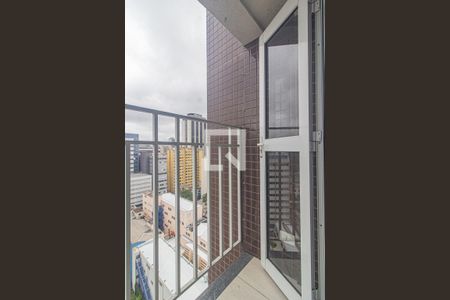 Sacada de kitnet/studio para alugar com 1 quarto, 33m² em Centro, Curitiba