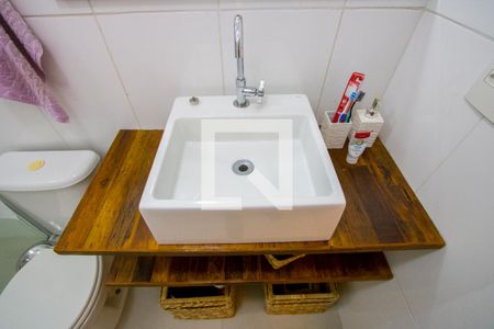 Casa de condomínio para alugar com 198m², 3 quartos e 2 vagas Casa de condomínio para alugar com 198m², 3 quartos e 2 vagasBanheiro do Quarto 1