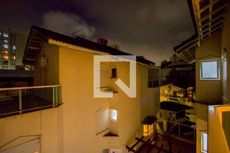 Casa de condomínio para alugar com 198m², 3 quartos e 2 vagas Casa de condomínio para alugar com 198m², 3 quartos e 2 vagasVista do Quarto 1