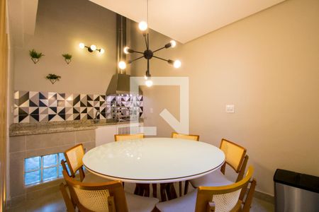 Casa de condomínio para alugar com 198m², 3 quartos e 2 vagas Casa de condomínio para alugar com 198m², 3 quartos e 2 vagasÁrea comum