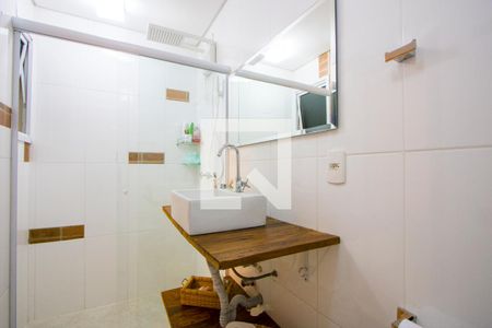 Casa de condomínio para alugar com 198m², 3 quartos e 2 vagas Casa de condomínio para alugar com 198m², 3 quartos e 2 vagasBanheiro do Quarto 1