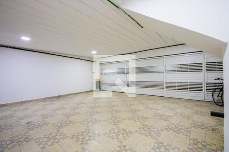 Casa de condomínio para alugar com 198m², 3 quartos e 2 vagas Casa de condomínio para alugar com 198m², 3 quartos e 2 vagasGaragem