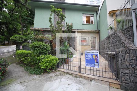 Casa à venda com 185m², 3 quartos e 1 vagaFachada