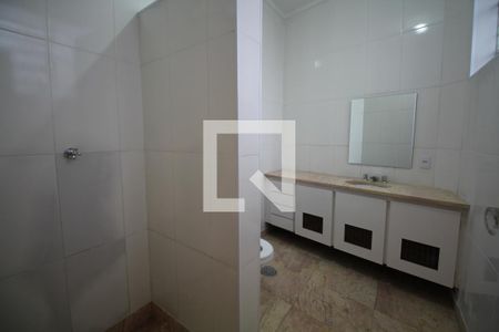 Casa à venda com 185m², 3 quartos e 1 vagaBanheiro