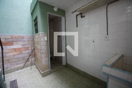 Casa à venda com 185m², 3 quartos e 1 vagaÁrea de Serviço