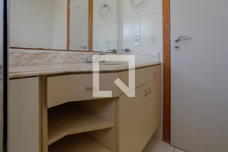 Banheiro de apartamento para alugar com 1 quarto, 65m² em Auxiliadora, Porto Alegre