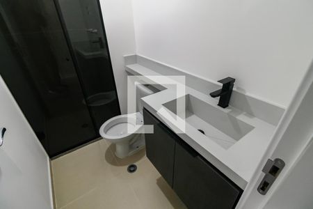 Banheiro de kitnet/studio à venda com 1 quarto, 25m² em Vila Andrade, São Paulo
