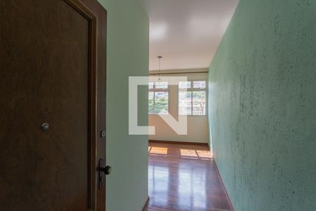 Entrada de apartamento para alugar com 2 quartos, 69m² em Serra, Belo Horizonte
