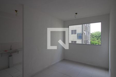 Sala de apartamento para alugar com 2 quartos, 45m² em Colônia (zona Leste), São Paulo