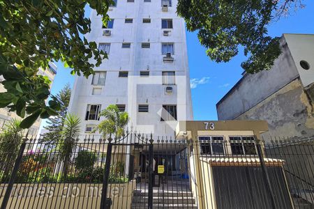 Apartamento à venda com 72m², 2 quartos e 1 vagaFachada do Condomínio