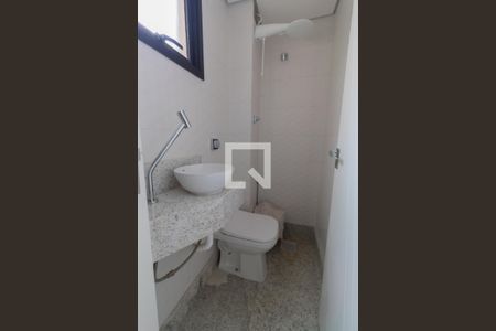 Apartamento à venda com 245m², 4 quartos e 4 vagas Apartamento à venda com 245m², 4 quartos e 4 vagasBanheiro de serviço