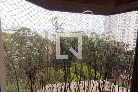 Apartamento à venda com 245m², 4 quartos e 4 vagas Apartamento à venda com 245m², 4 quartos e 4 vagasVista da Suíte 3