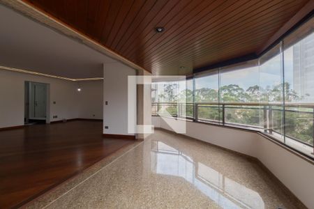 Apartamento à venda com 245m², 4 quartos e 4 vagas Apartamento à venda com 245m², 4 quartos e 4 vagasVaranda da Sala