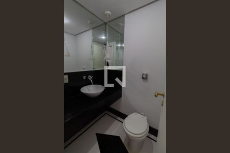 Apartamento à venda com 245m², 4 quartos e 4 vagas Apartamento à venda com 245m², 4 quartos e 4 vagasLavabo