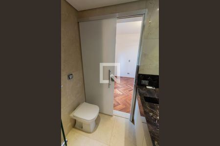 Apartamento à venda com 245m², 4 quartos e 4 vagas Apartamento à venda com 245m², 4 quartos e 4 vagasBanheiro da Suíte 4