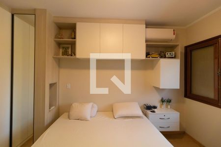 Casa de condomínio para alugar com 420m², 4 quartos e 4 vagasSuíte 02