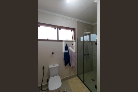 Casa de condomínio para alugar com 420m², 4 quartos e 4 vagasBanheiro 01