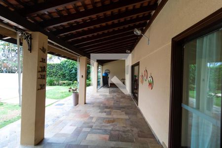 Casa de condomínio para alugar com 420m², 4 quartos e 4 vagasVaranda