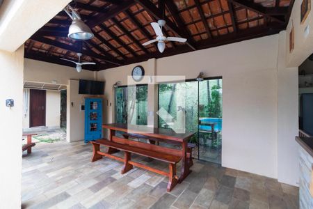 Casa de condomínio para alugar com 420m², 4 quartos e 4 vagasChurrasqueira