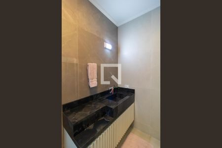 Casa de condomínio para alugar com 420m², 4 quartos e 4 vagasBanheiro da Suíte 02