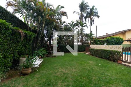 Casa de condomínio para alugar com 420m², 4 quartos e 4 vagasQuintal