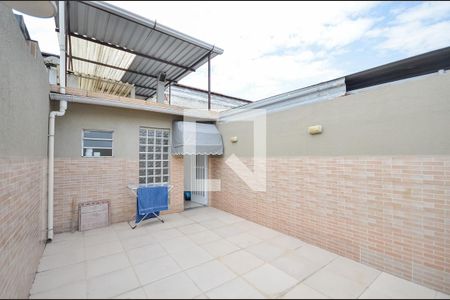 Casa à venda com 150m², 2 quartos e sem vaga Casa à venda com 150m², 2 quartos e sem vagaTerraço