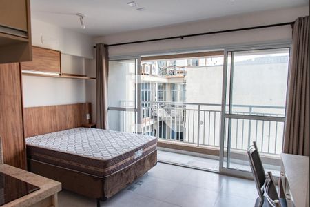 Sala/quarto de kitnet/studio para alugar com 1 quarto, 26m² em Liberdade, São Paulo