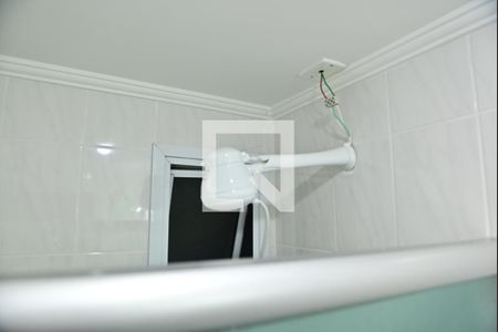 Banheiro de apartamento para alugar com 1 quarto, 52m² em Vila Assuncao, Praia Grande