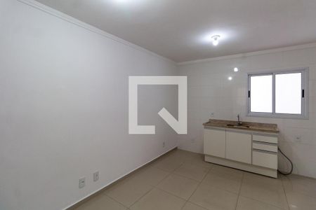 Sala e Cozinha Integrada de apartamento para alugar com 2 quartos, 50m² em Vila Nhocuné, São Paulo