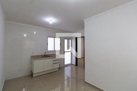 Sala e Cozinha Integrada de apartamento para alugar com 2 quartos, 50m² em Vila Nhocuné, São Paulo