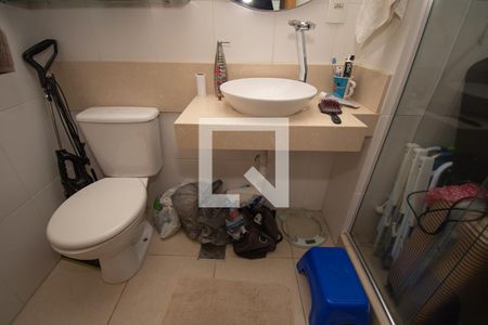 Banheiro da Suíte de apartamento à venda com 2 quartos, 60m² em Pinheiro, São Leopoldo