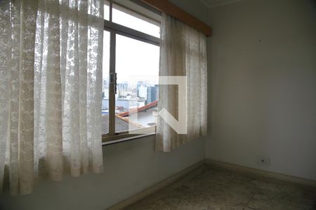 Casa para alugar com 370m², 3 quartos e 6 vagasSala de leitura