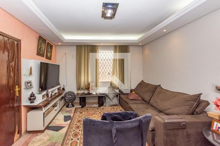 Sala 1 de casa para alugar com 5 quartos, 250m² em João Pinheiro, Belo Horizonte