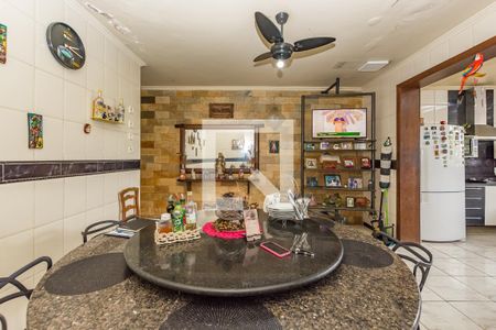 Casa à venda com 250m², 5 quartos e 4 vagas Casa à venda com 250m², 5 quartos e 4 vagasCopa