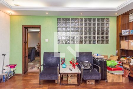 Sala 2 de casa para alugar com 5 quartos, 250m² em João Pinheiro, Belo Horizonte