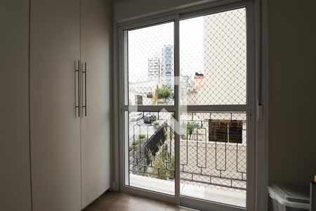 Apartamento à venda com 150m², 4 quartos e 4 vagasQuarto - Varanda