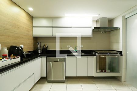 Apartamento à venda com 150m², 4 quartos e 4 vagasCozinha