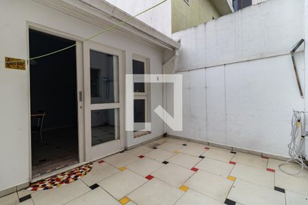Quintal de casa à venda com 2 quartos, 90m² em Jardim da Saúde, São Paulo