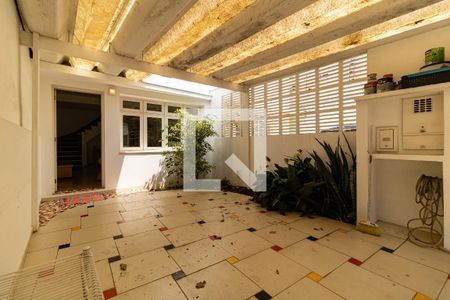 Garagem de casa à venda com 2 quartos, 90m² em Jardim da Saúde, São Paulo